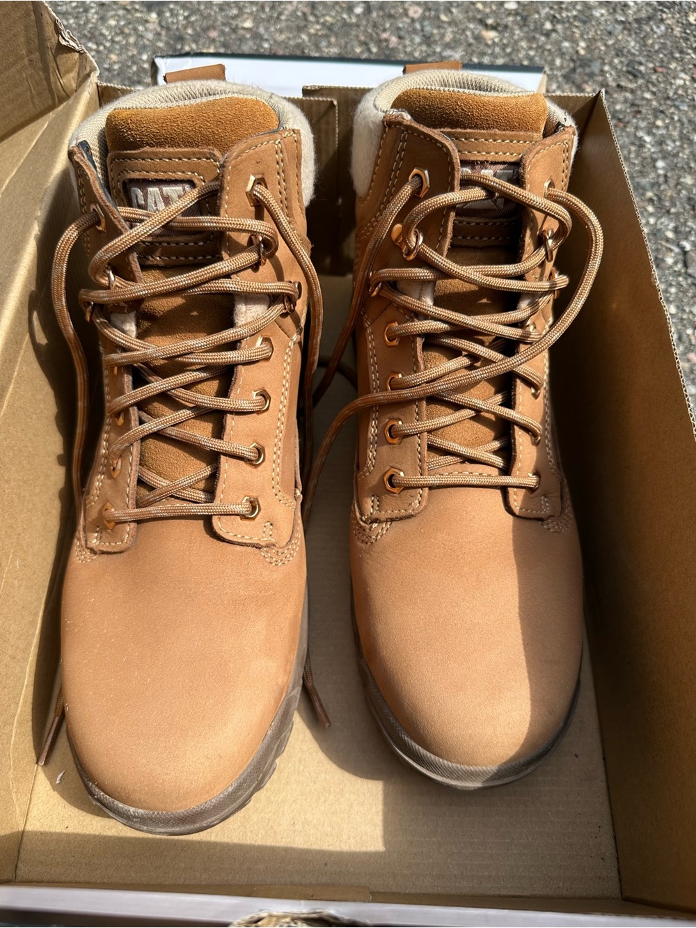 CAT Caterpillar Tess Women’s Steel Toe Work Boots Size 9.5
Caterpillar CAT Tess